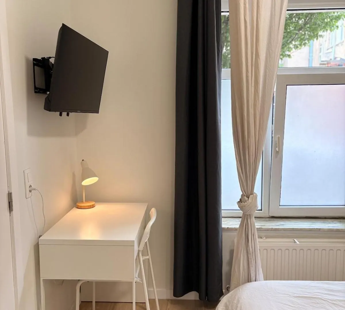 Comfortable Studio 10 Min From Midi Station And 15 Min From Brussels Center 0*,